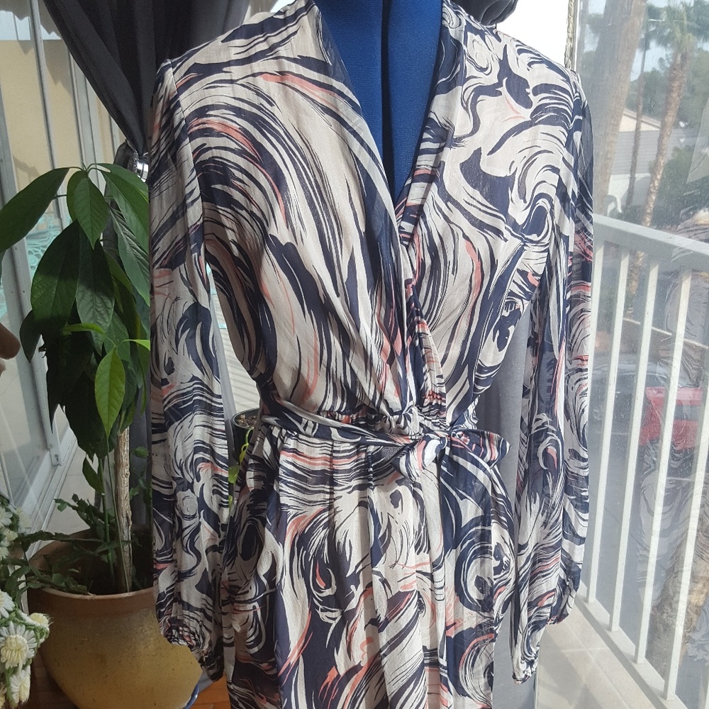 Laundry by Shelli Segal wrap dress sheer sleeve